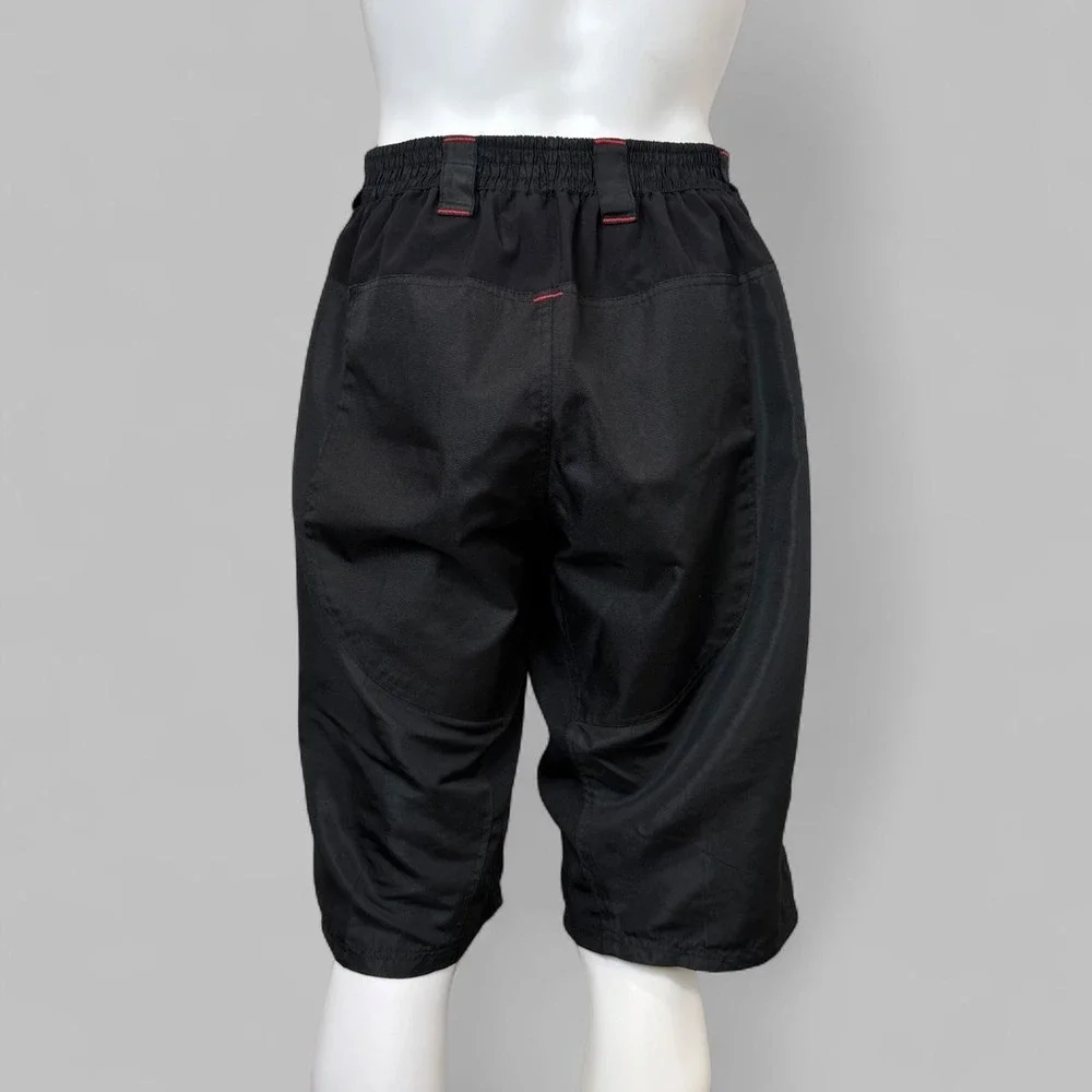 Urban Pipeline black shorts with red stitching, size 3XL